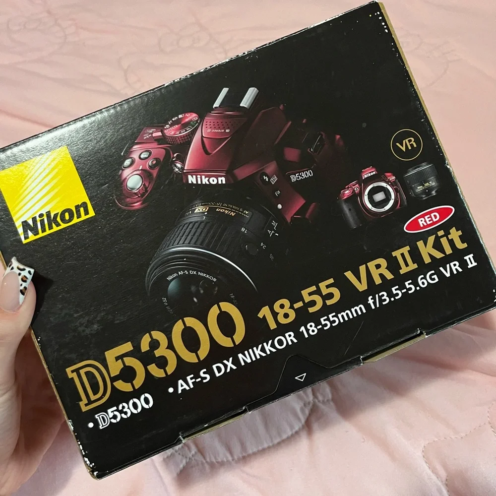 Nikon D3500 Red